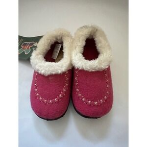 Kamik‎ CozyCabin2 Fuchsia Slippers Kids Size 5 Comfort Quality Fuzzy